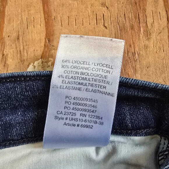 Aritzia Denim Forum Skinny Nico - Picture 7 of 7